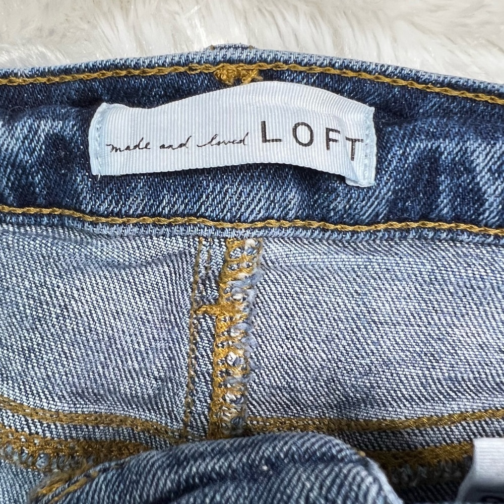 Loft Cuffed Denim Mid-Rise Shorts Regular Wash Women’s Sz 2 - Picture 4 of 6